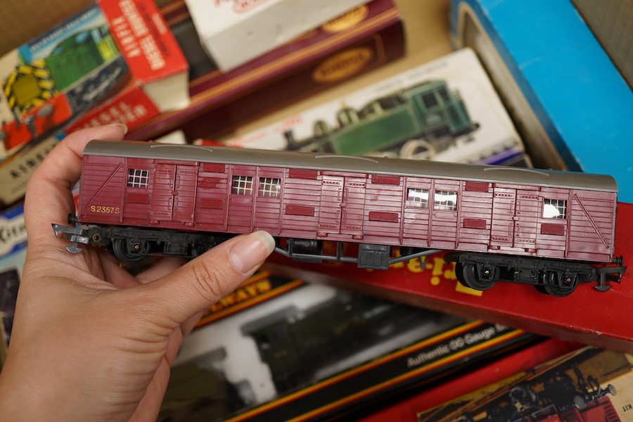 A quantity of 00 gauge model railway by Tri-ang, Mainline, Dapol, Bachmann, GMR, Hornby Dublo, etc. including; nine steam and diesel locomotives, together with boxed and unboxed freight wagons, coaches, kits and other mo